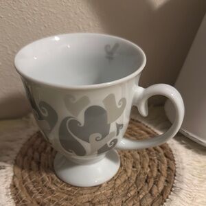 $5 bundled - Mary Kay Elegant Gray Patterned Heart Mug